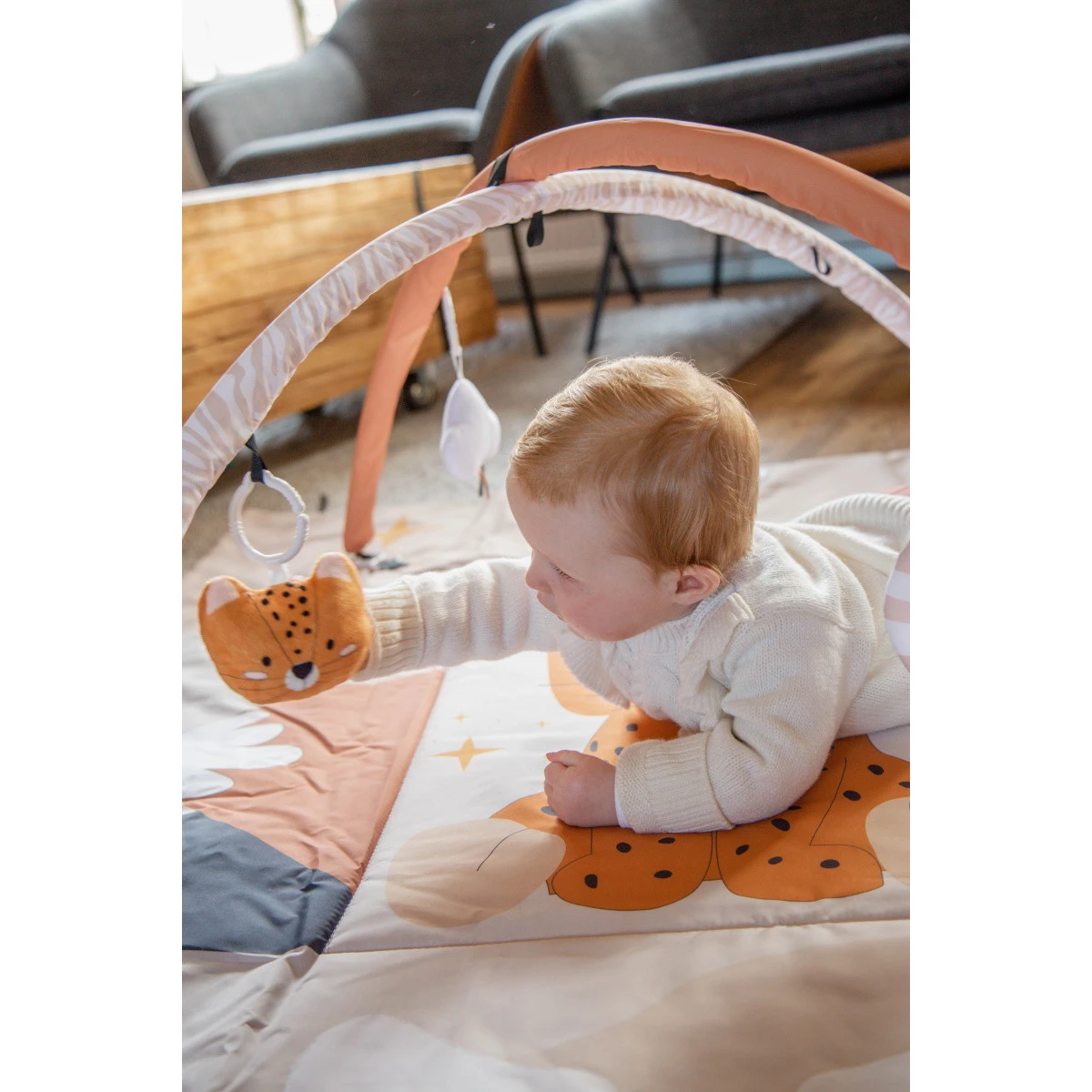 Tryco Leopard Lenny 2-in-1 XL Speelkleed en Opbergtas TR-140210 Tryco Leopard Lenny 2-in-1 XL Speelkleed En Opbergtas TR-140210 -babybenodigdheden tryco leopard lenny 2 in 1 xl speelkleed en opbergtas tr 140210 sfeer2