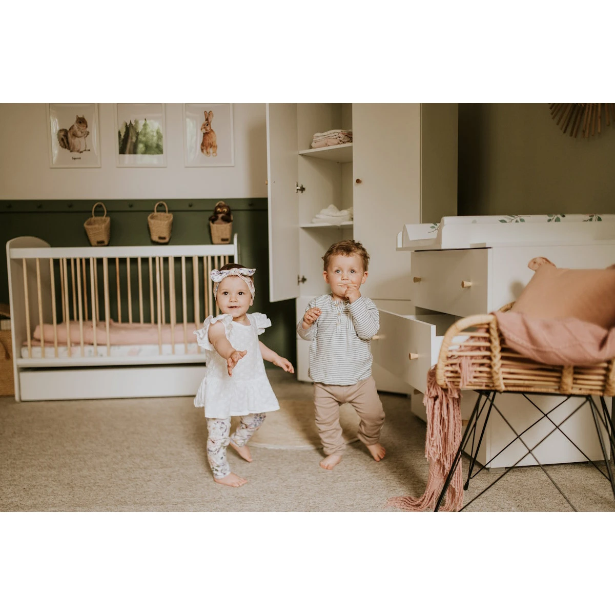 MamaLoes Ledikant Karolina Wit 60 x 120 cm MamaLoes Ledikant Karolina Wit 60 X 120 Cm -babybenodigdheden wieg karolina 1 1