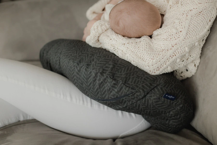 Zaffiro Geo Blue Steel Voedingskussen 1012 Zaffiro Geo Blue Steel Voedingskussen 1012 -babybenodigdheden zaffiro geo blue steel voedingskussen 1012 1