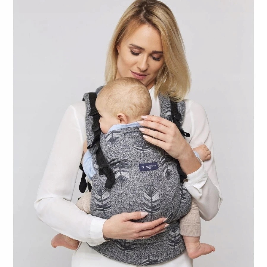 Zaffiro Smart 2.0 Geo Burgund Ergonomische Draagzak 8067 Zaffiro Smart 2.0 Geo Burgund Ergonomische Draagzak 8067 -babybenodigdheden zaffiro smart 2.0 geo burgund draagzak 8067 8