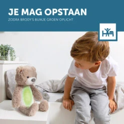 Zazu Brody De Beer Taupe Slaaptrainer ZA-BRODY-01 -babybenodigdheden zazu brody de beer taupe slaaptrainer sfeer 6